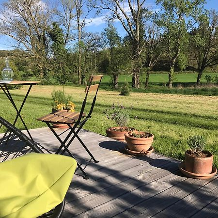 Ma Caravane Dans Les Collines Villeneuve-la-Comptal 外观 照片